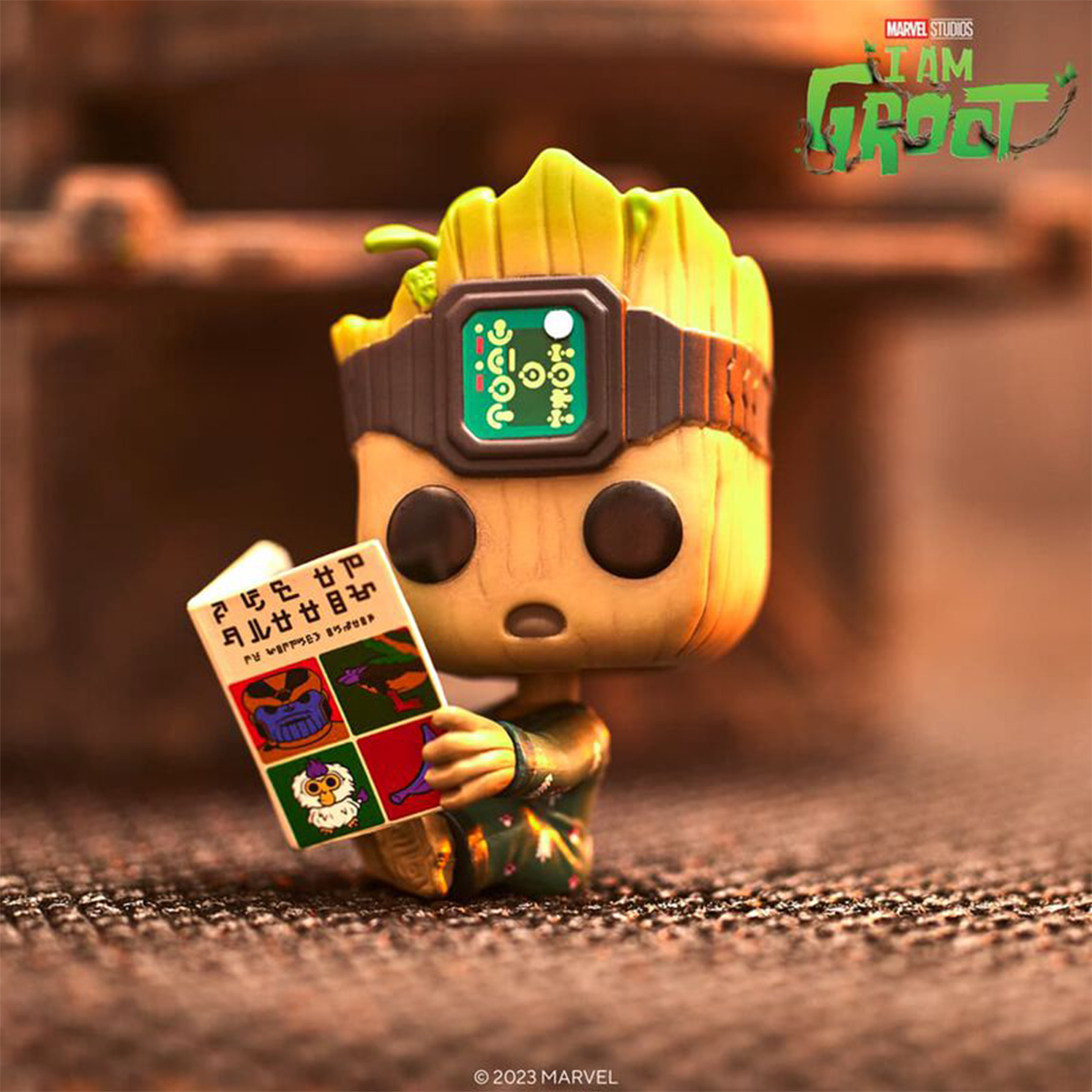 Ігрова фігурка Funko Pop Ґрут з книгою Marvel — превʼю 7