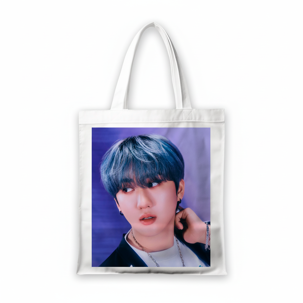 Сумка-шопер Стрей кідс Stray Kids 39x35 см біла з габардину 11376 — превʼю 2