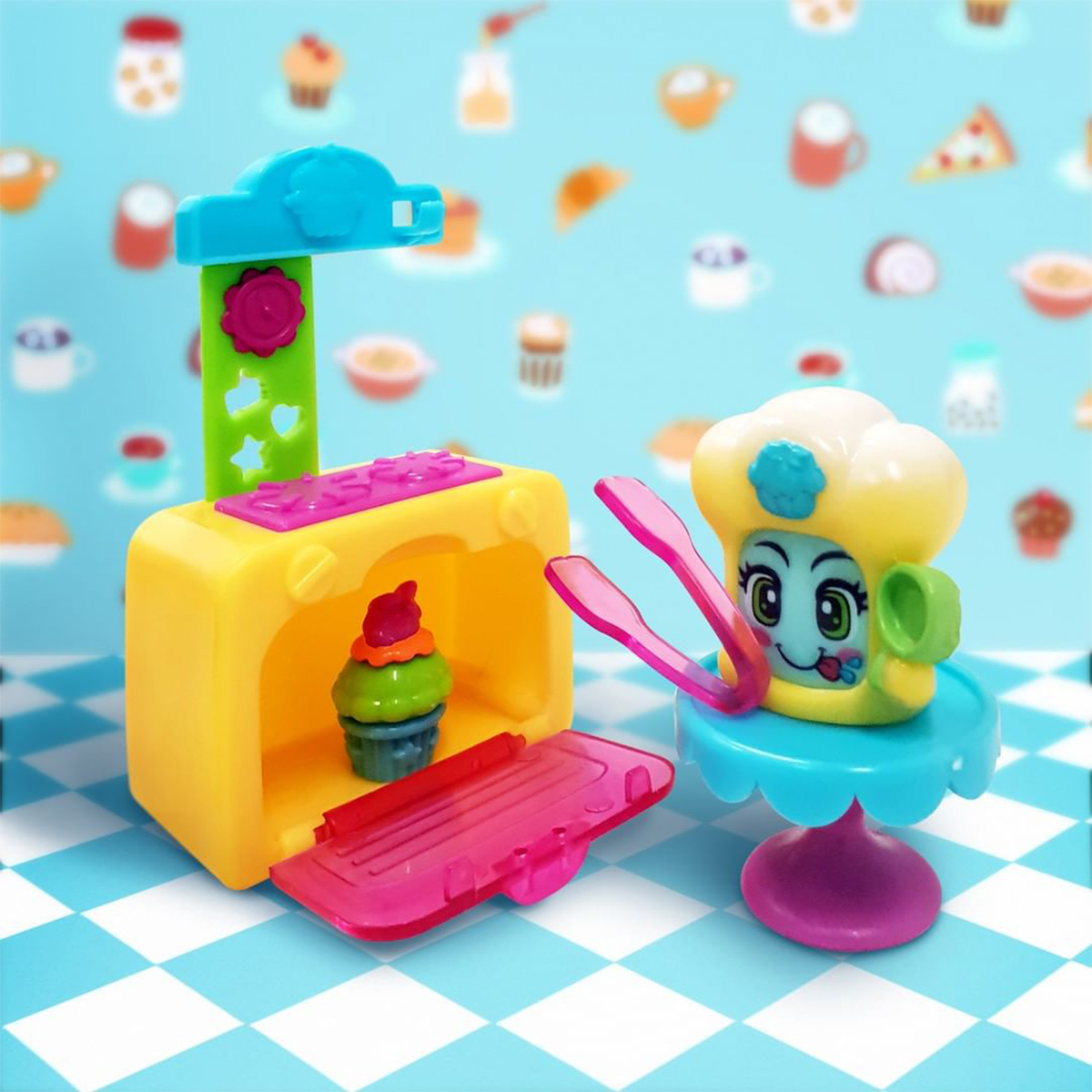 Ігровий набір Капкейк-кафе Moji Pops з двома ексклюзивними фігурками Різнокольоровий — превʼю 8