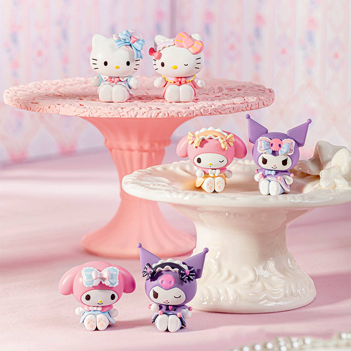 Фігурка-сюрприз Pop Top Sanrio – Елегантні панянки – Hello Kitty My Melody Kuromi — превʼю 16
