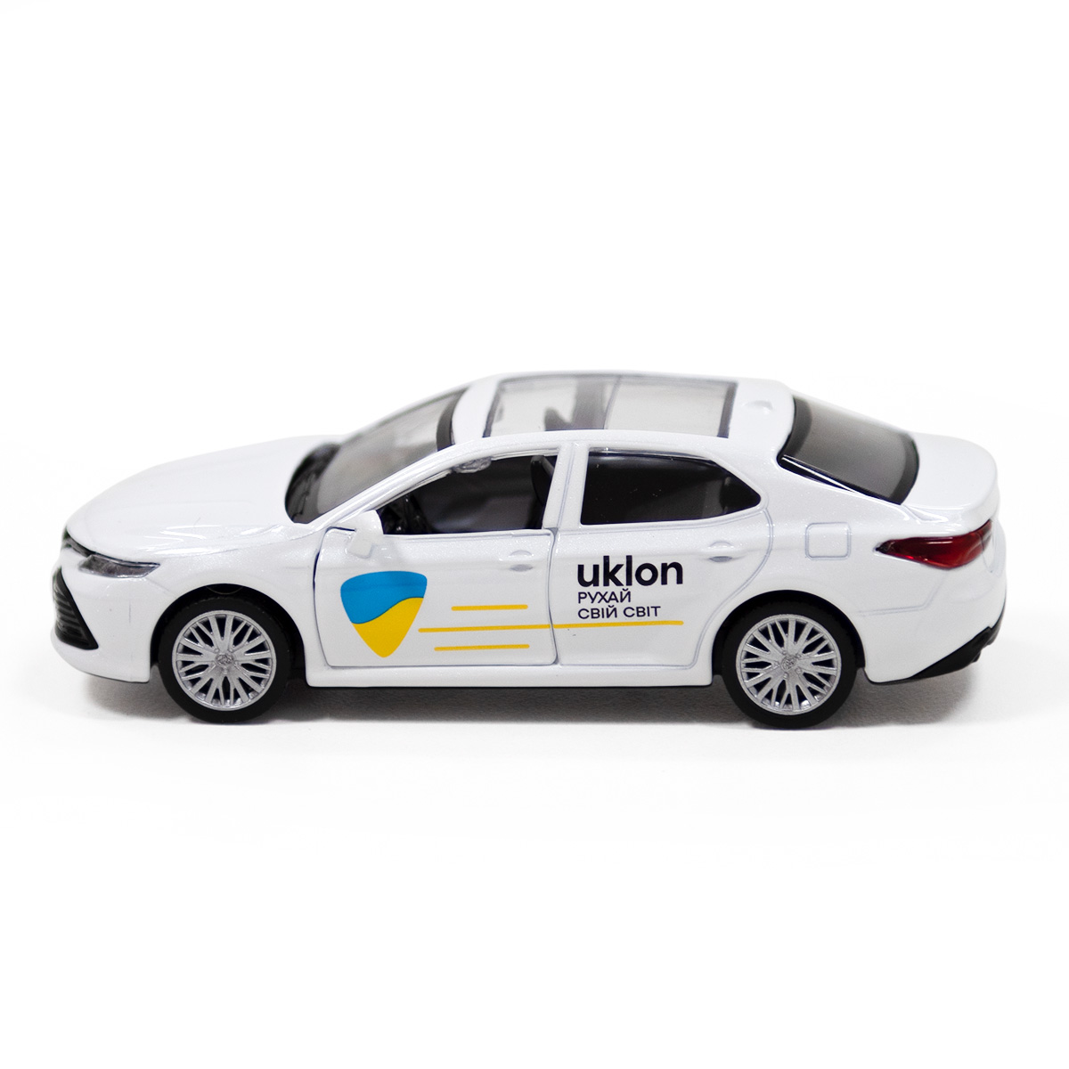 Автомодель TechnoDrive Toyota Camry Uklon металева Біла — превʼю 15