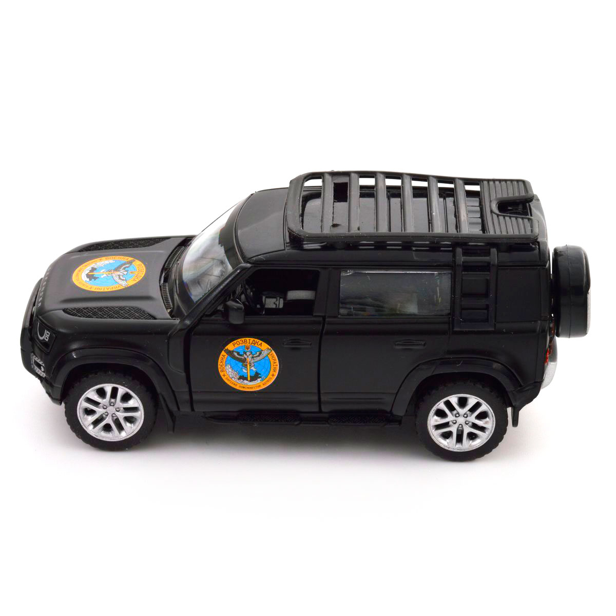 Колекційна автомодель TechnoDrive Land Rover Defender 110 ГУР МО Шеврони Героїв 1:43 — превʼю 25