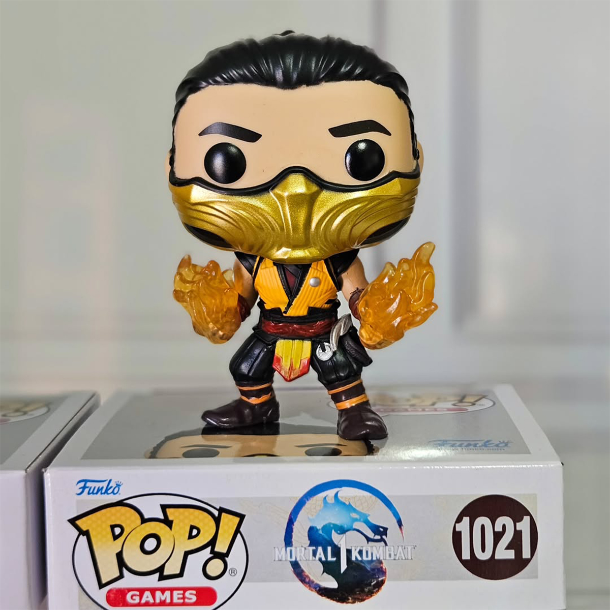 Колекційна ігрова фігурка Mortal Kombat - Scorpion Funko Pop Жовтий — превʼю 6