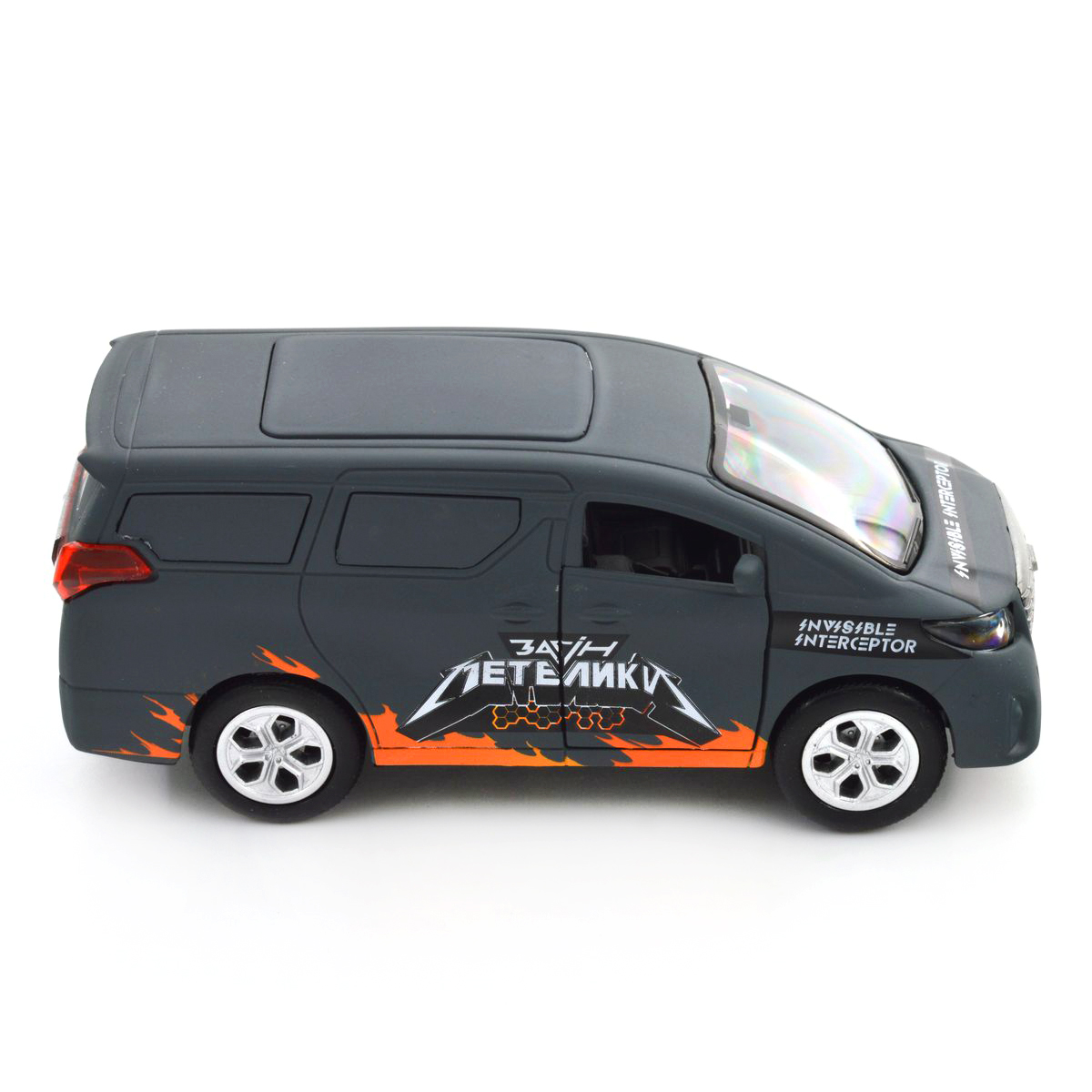 Колекційна автомодель Toyota Alphard Загін метеликів TechnoDrive 1:40 — превʼю 29