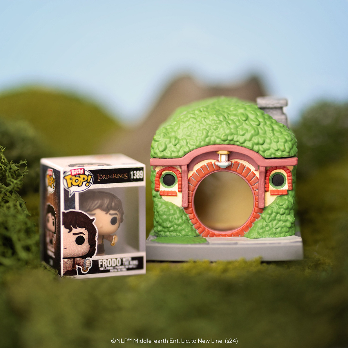Набір фігурок Funko Bitty POP! Town Фродо Беггінс і хатинка 2,5 см — превʼю 5