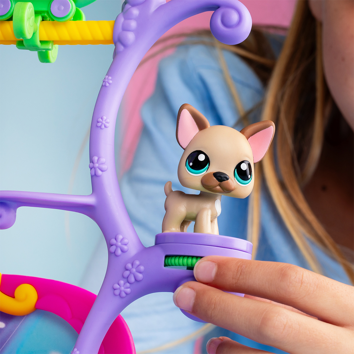 Ігровий набір Шоу талантів Hasbro Littlest Pet Shop з двома фігурками — превʼю 11