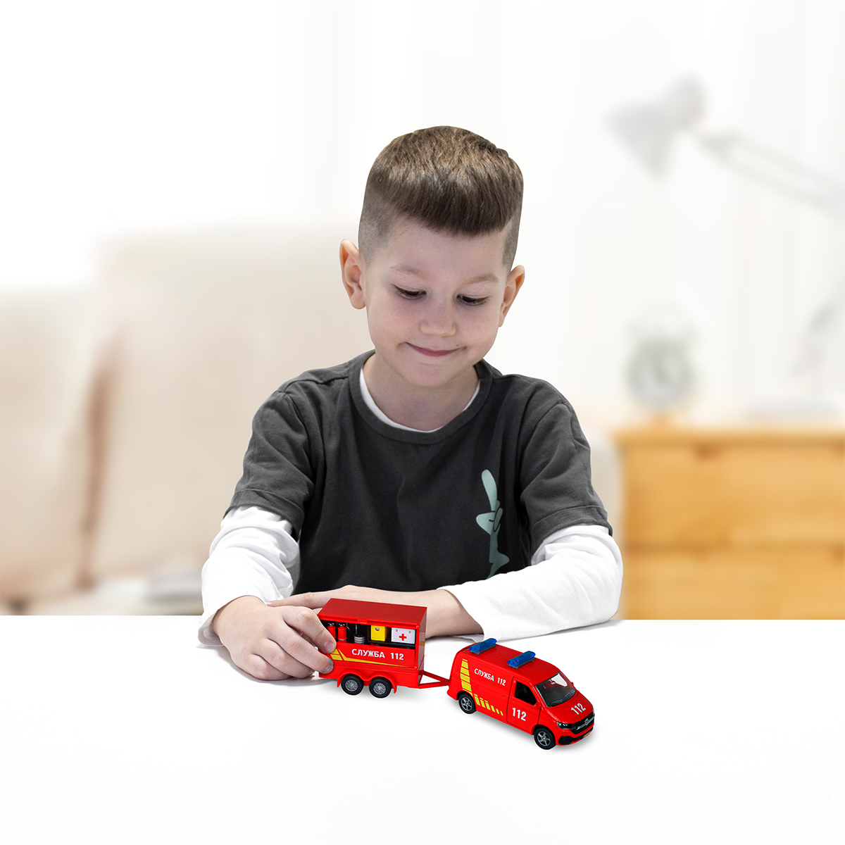 Ігровий набір TechnoDrive Volkswagen Служба 112 з причіпом металевий 27,5 см — превʼю 17