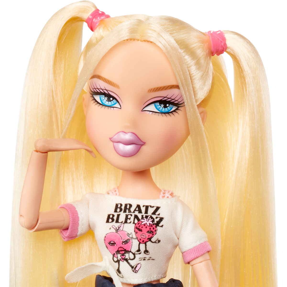 Лялька Bratz Stylin' Хлоя з футболкою для дівчинки 25 см — превʼю 6