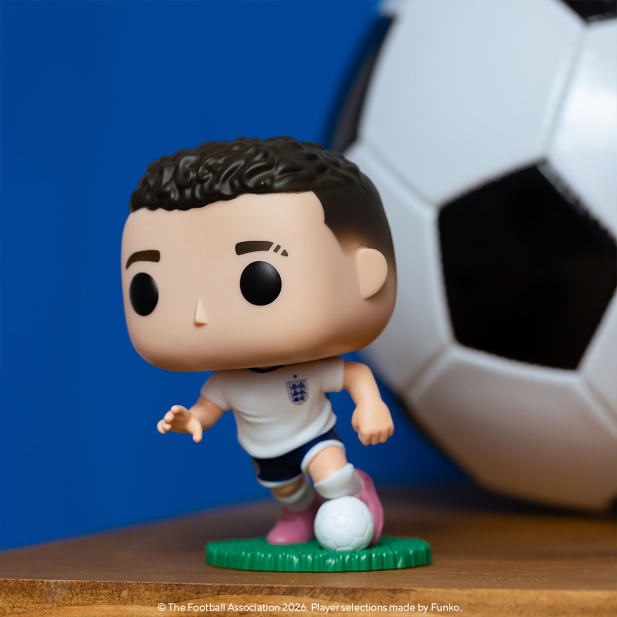Ігрова фігурка Funko POP! Футбол Англія Філ Фоден 9,6 см — превʼю 3