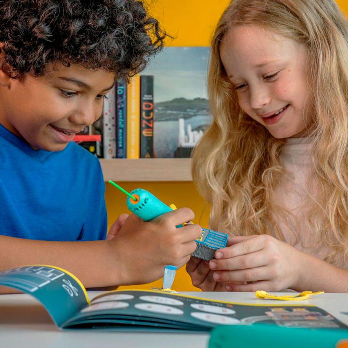 3D-ручка Battat Lite 3Doodler Start Plus дитяча для творчості 72 стрижні — превʼю 11