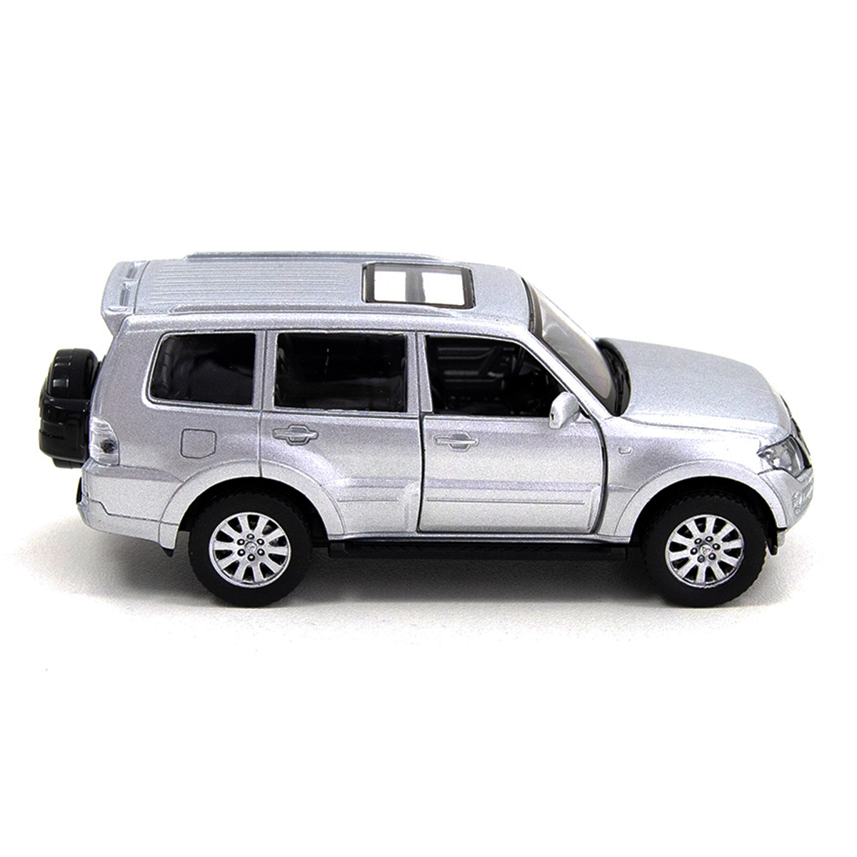 Автомодель TechnoDrive Mitsubishi Pajero 4WD Turbo срібляста металева — превʼю 9