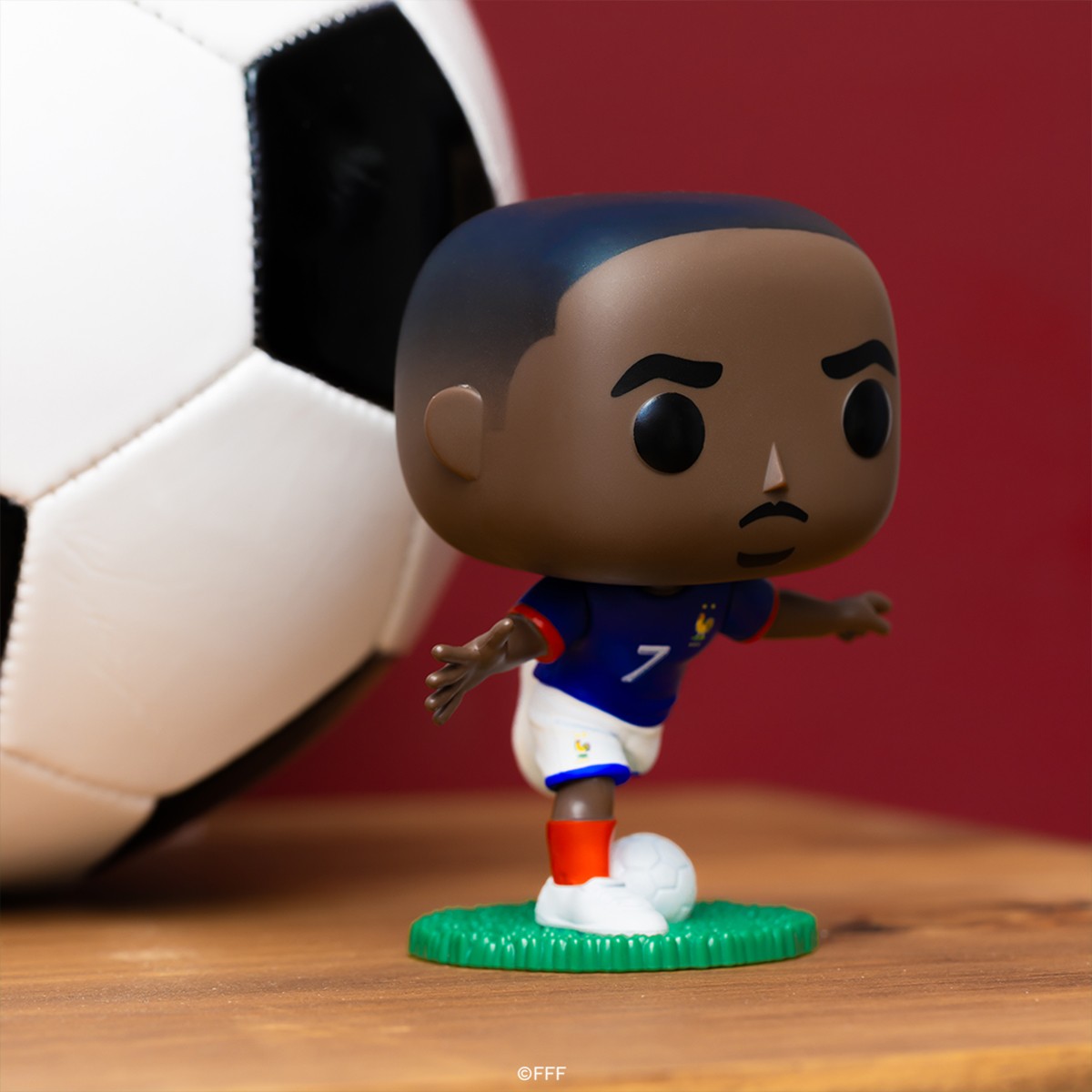 Ігрова колекційна фігурка Футбол Ousmane Dembele Funko POP Усман Дембеле Мультиколір — превʼю 10